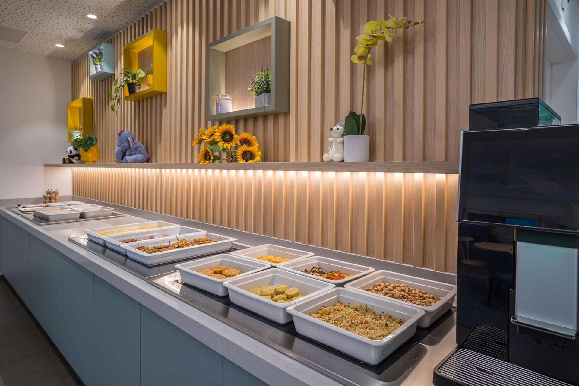 Hampton By Hilton Locarno Hotel Losone Bagian luar foto
