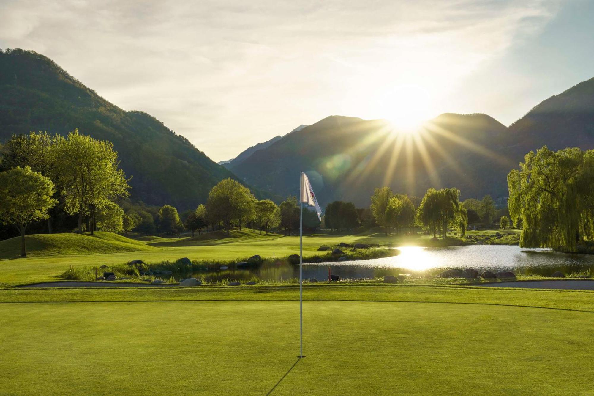Hampton By Hilton Locarno Hotel Losone Bagian luar foto